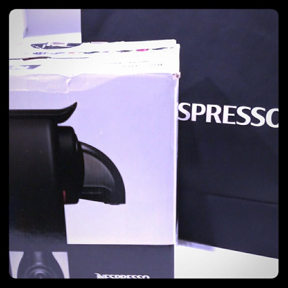 Nespresso Essenza C91 espresso Machine.